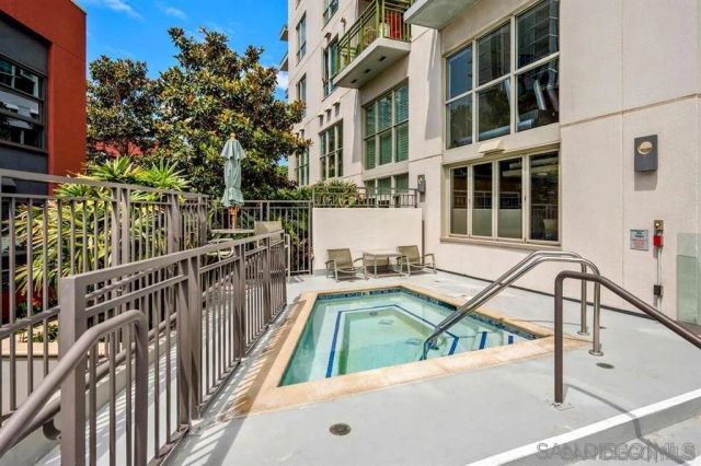 1240 India 517, San Diego, CA 92101