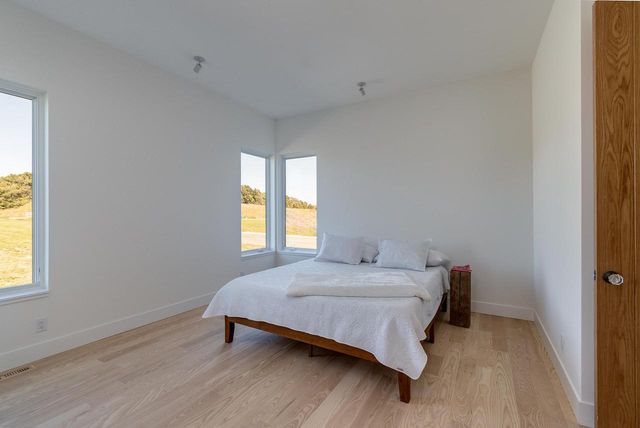 4043 Serenbe Street, Middleton, WI 53562