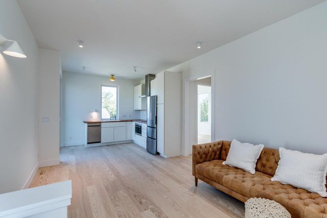 4043 Serenbe Street, Middleton, WI 53562