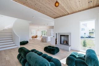 4043 Serenbe Street, Middleton, WI 53562