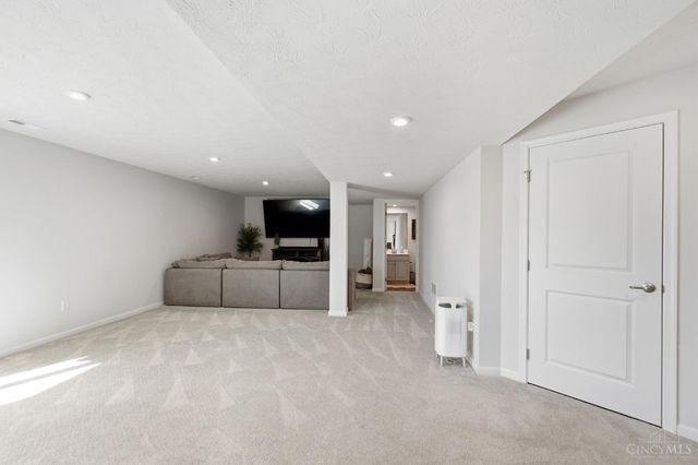 6038 Outlook Court, Hamilton Twp, OH 45152
