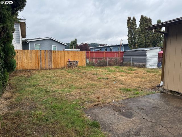 235 Nw FENTON St, Mc Minnville, OR 97128