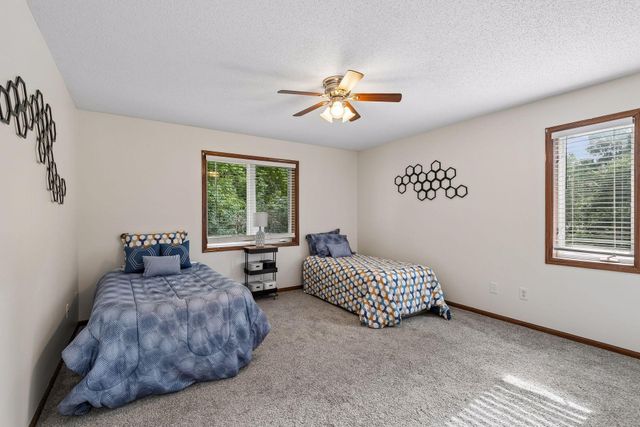13049 Penn Avenue S, Burnsville, MN 55337