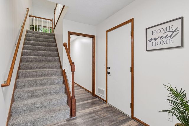 13049 Penn Avenue S, Burnsville, MN 55337