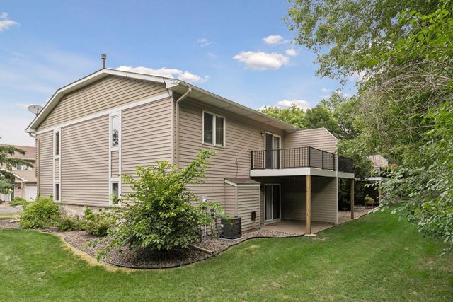 13049 Penn Avenue S, Burnsville, MN 55337