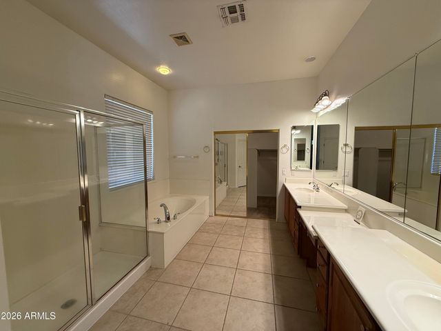 101 S PRESIDIO Drive, Gilbert, AZ 85233