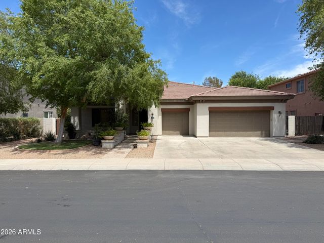 101 S PRESIDIO Drive, Gilbert, AZ 85233