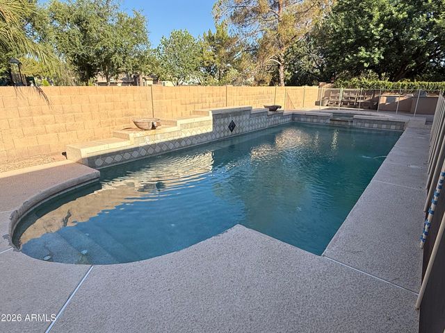 101 S PRESIDIO Drive, Gilbert, AZ 85233