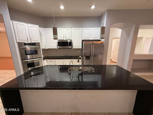 101 S PRESIDIO Drive, Gilbert, AZ 85233
