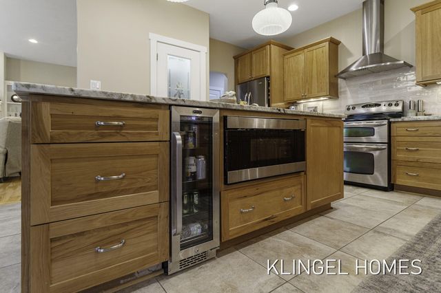 1724 Red Stem Drive, Holland, MI 49424