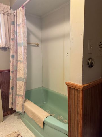 4501 N New Lothrop Road, Corunna, MI 48817