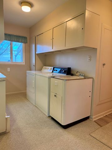 4501 N New Lothrop Road, Corunna, MI 48817