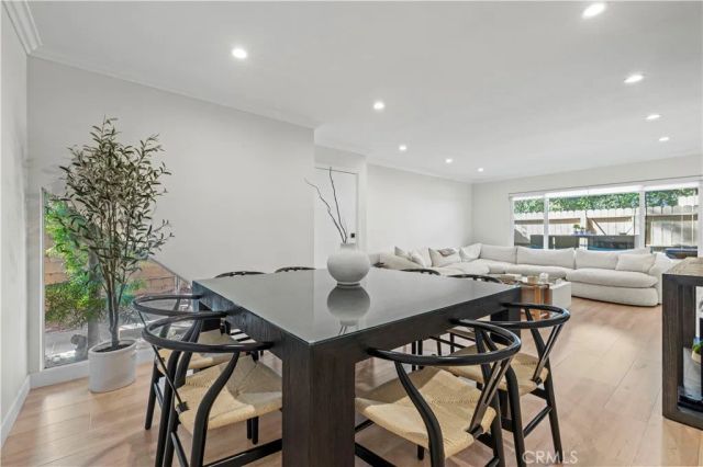 8601 Sunland, Sun Valley, CA 91352