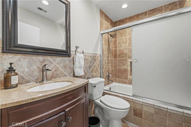 8601 Sunland, Sun Valley, CA 91352