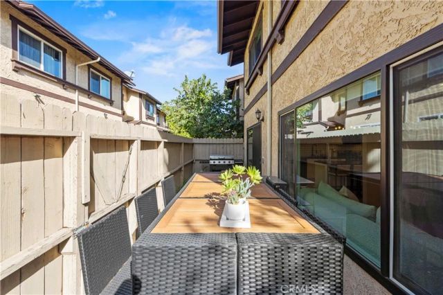 8601 Sunland, Sun Valley, CA 91352