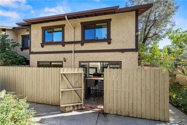 8601 Sunland, Sun Valley, CA 91352