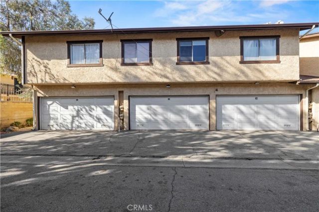 8601 Sunland, Sun Valley, CA 91352