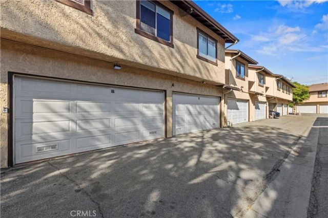 8601 Sunland, Sun Valley, CA 91352