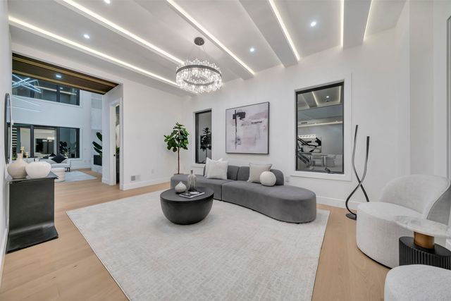 801 GODWIN RD, Paramus, NJ 07652