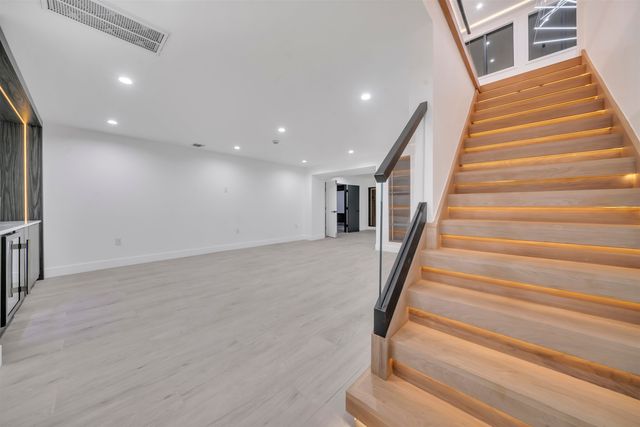 801 GODWIN RD, Paramus, NJ 07652