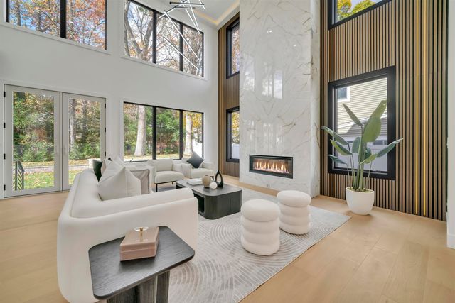 801 GODWIN RD, Paramus, NJ 07652