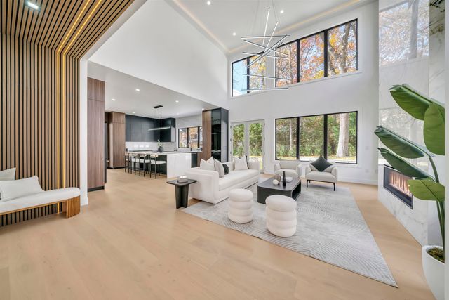 801 GODWIN RD, Paramus, NJ 07652