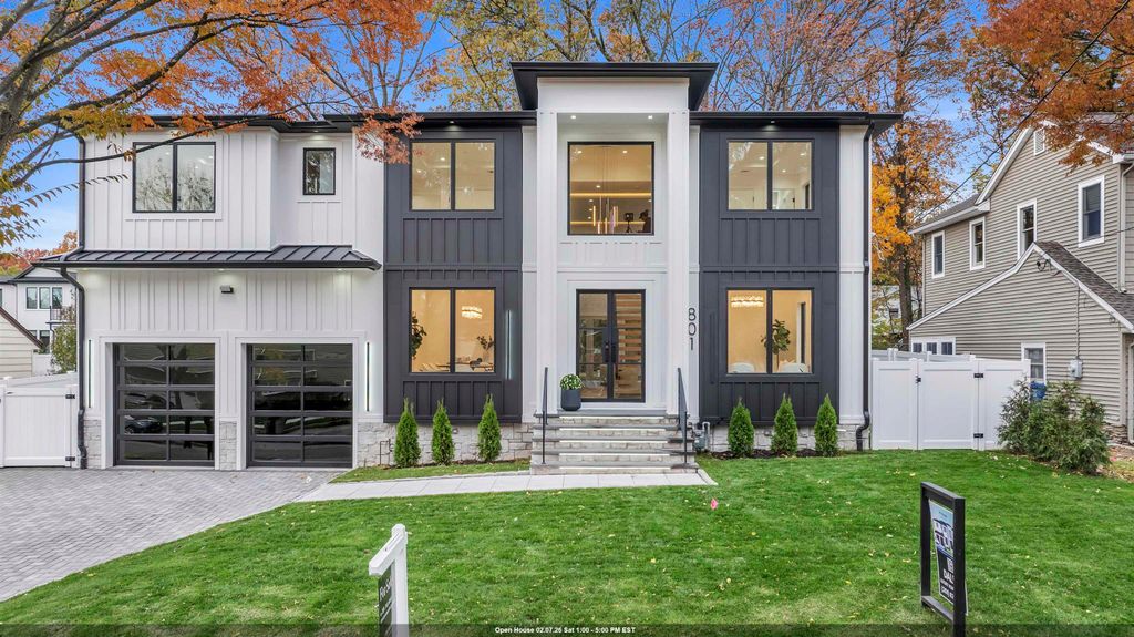 801 GODWIN RD, Paramus, NJ 07652