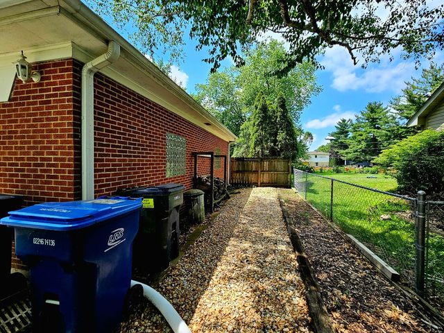3N736 Locust Avenue, West Chicago, IL 60185