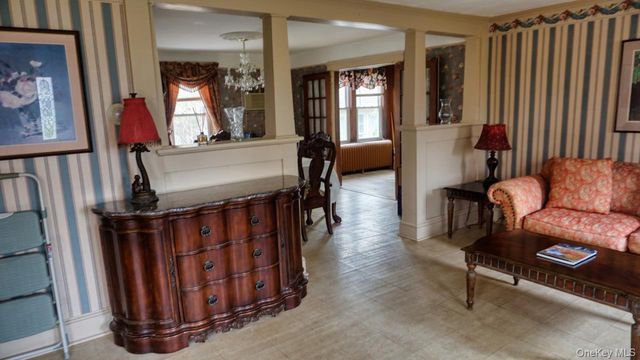 64 Ketewamoke Avenue, Babylon, NY 11702