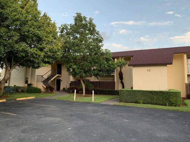 2050 Oleander Boulevard 11207, Fort Pierce, FL 34950