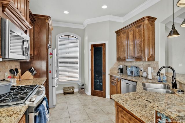 217 Roanoke Circle, Benton, LA 71006