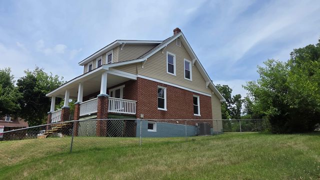 2511 Delaware AVE NW, Roanoke, VA 24017