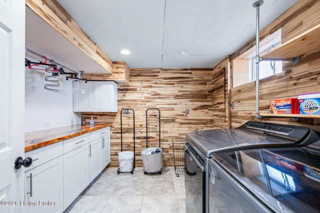 607 Christman Ln, Shepherdsville, KY 40165