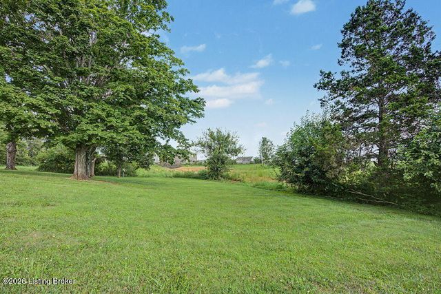 607 Christman Ln, Shepherdsville, KY 40165