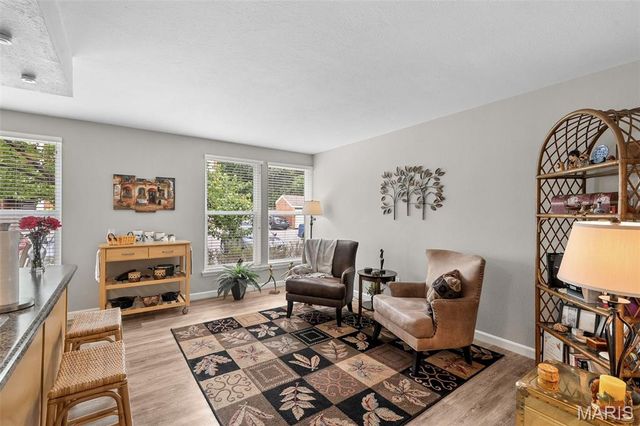 1932 Greenglen Drive 203, Kirkwood, MO 63122