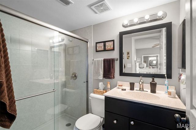 1932 Greenglen Drive 203, Kirkwood, MO 63122