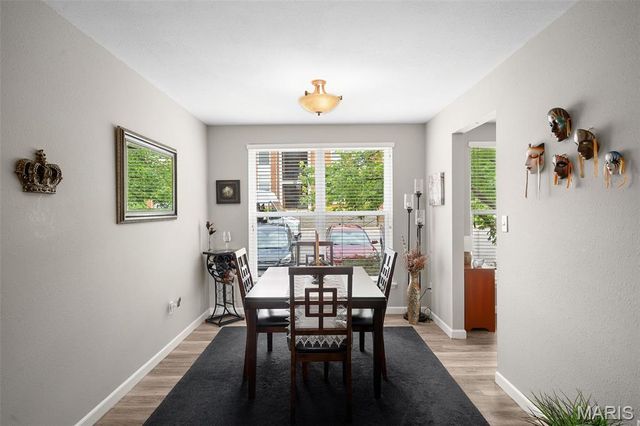 1932 Greenglen Drive 203, Kirkwood, MO 63122
