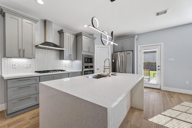 10021 Alfred Lane A, Houston, TX 77041