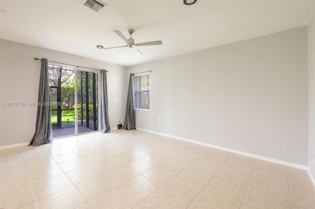 4207 W Whitewater Avenue, Weston, FL 33332