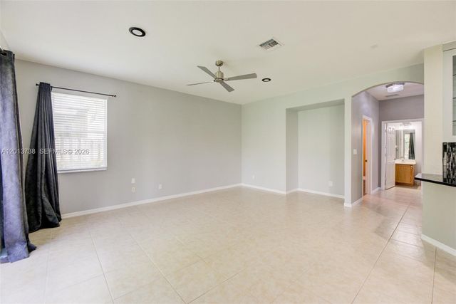 4207 W Whitewater Avenue, Weston, FL 33332
