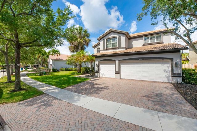 4207 W Whitewater Avenue, Weston, FL 33332