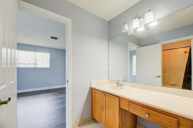 4207 W Whitewater Avenue, Weston, FL 33332