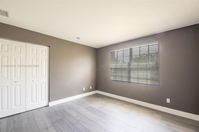 4207 W Whitewater Avenue, Weston, FL 33332