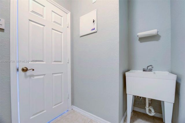 4207 W Whitewater Avenue, Weston, FL 33332