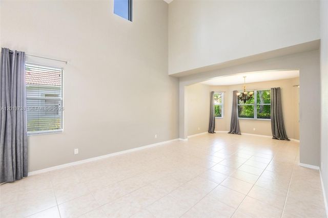 4207 W Whitewater Avenue, Weston, FL 33332