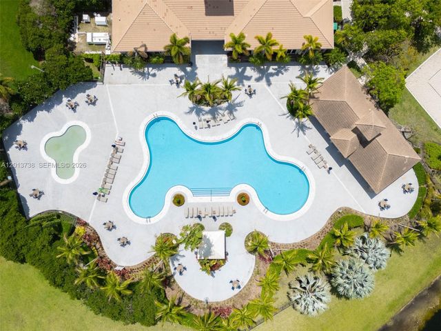 4207 W Whitewater Avenue, Weston, FL 33332