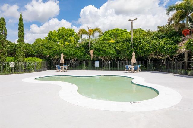 4207 W Whitewater Avenue, Weston, FL 33332