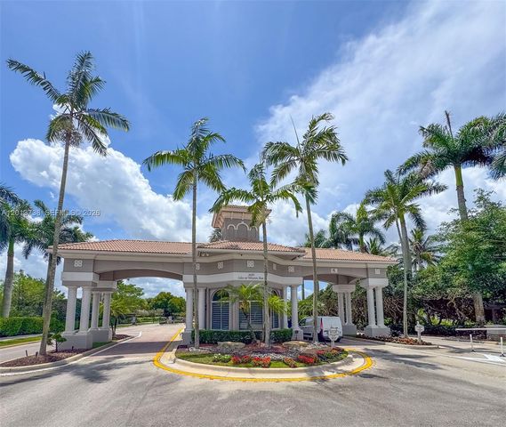 4207 W Whitewater Avenue, Weston, FL 33332