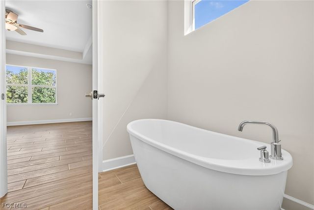 303 SE 1st PL, Cape Coral, FL 33990