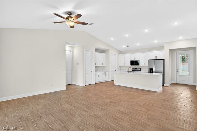 303 SE 1st PL, Cape Coral, FL 33990